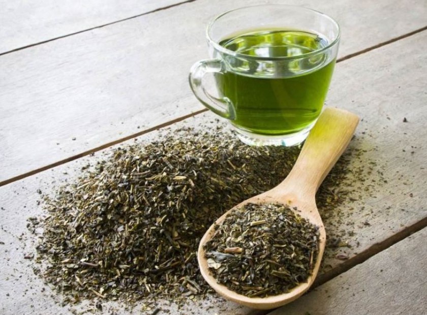 绿茶压榨脱水处理视频